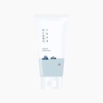 Мягкая пенка для умывания с морской водой Round Lab 1025 Dokdo Cleanser